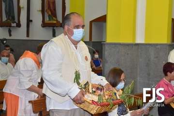 Repique de campanas, misa de romeros y ofrenda a la Virgen de las Nieves/TA y Francisco Javier Santana.